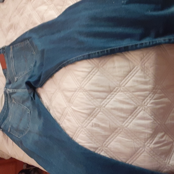 Lucky Brand Jeans - Picture 7 of 8